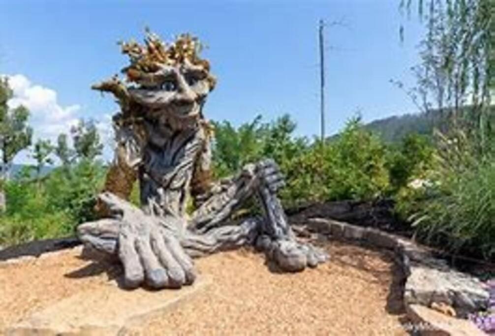 1 Mi To Dollywood Mins To All Attractions & Gsmnp Sevierville Εξωτερικό φωτογραφία